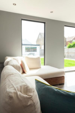 Sunbeam Cottage sleeps 10